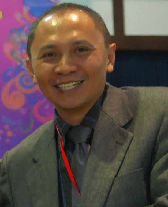 Prof.Armein Z.R Langi M.Sc.,Phd Peneliti Utama